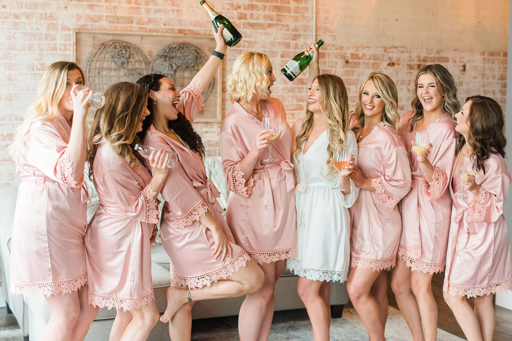 Guide for Choosing Bridesmaids Floral Robes