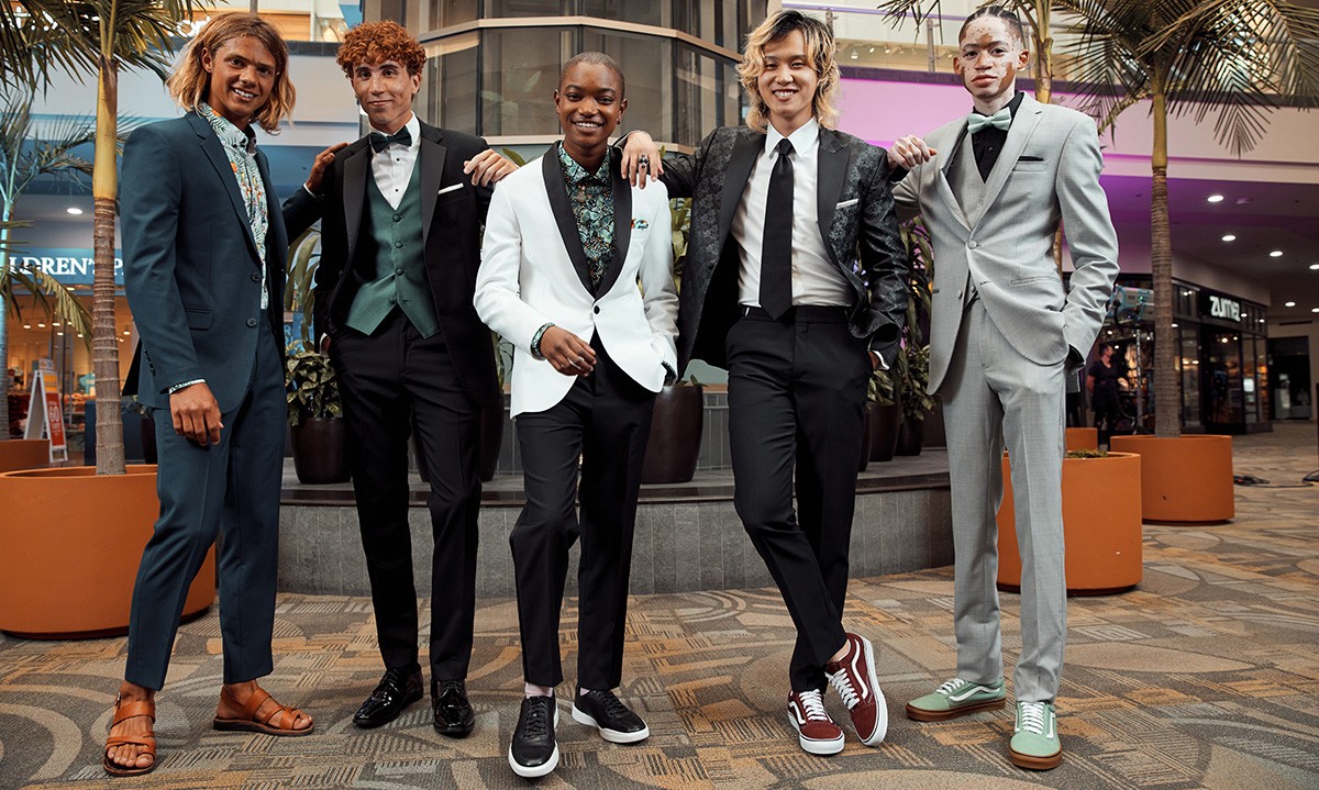 Show Up in Style with Prom Suits for Men